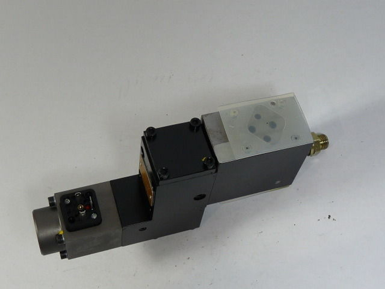 Hydraulic VMY3125B5P Servo Motor ! NEW !