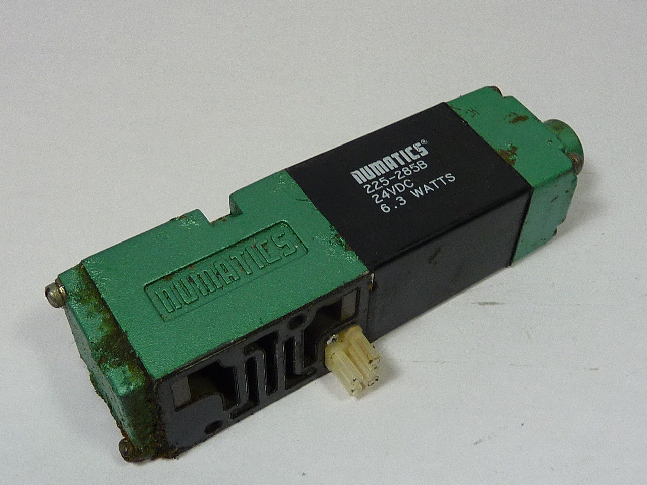 Numatics 082SA415M Solenoid Valve 24VDC USED