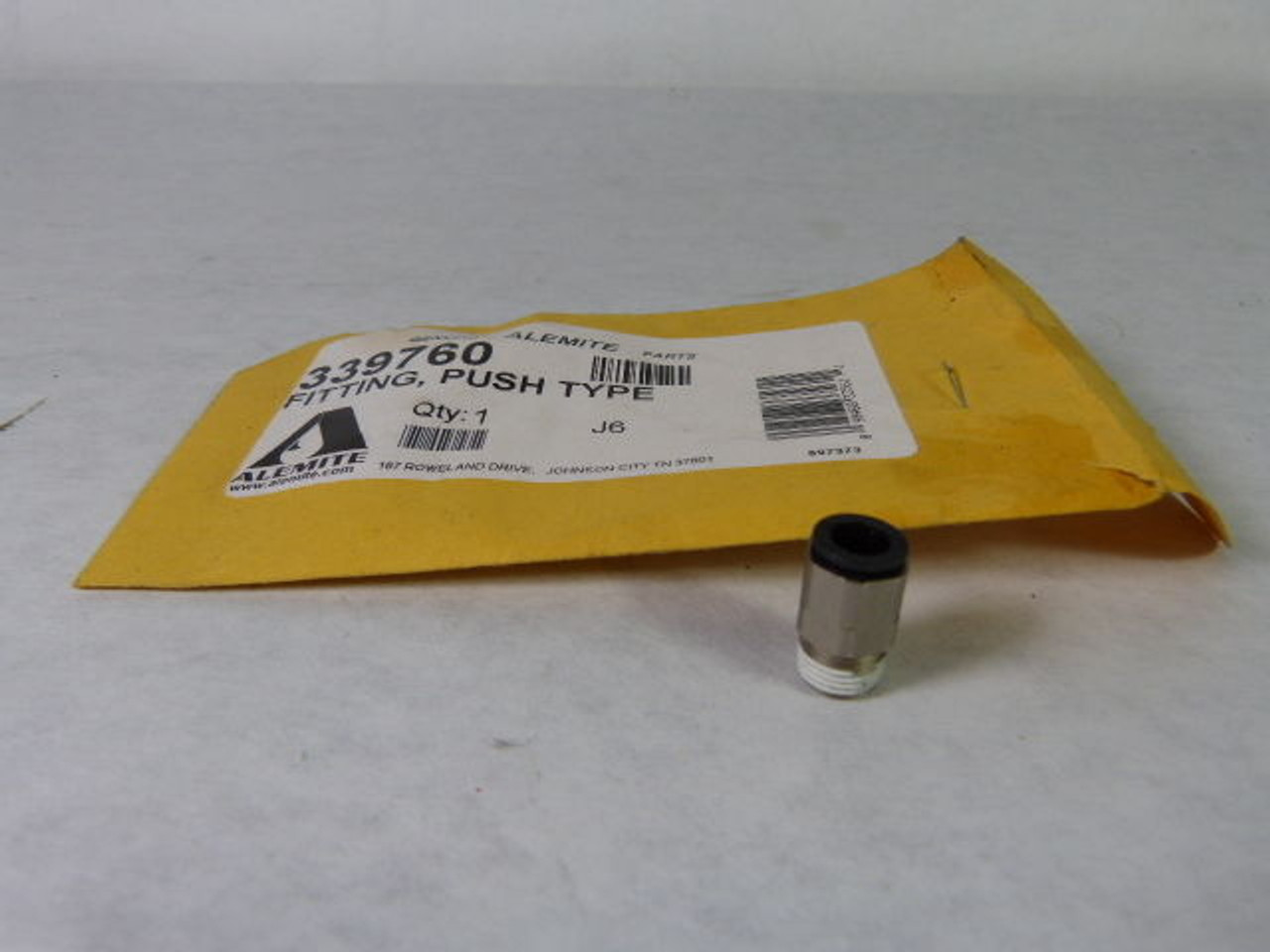 Alemite 339760 Push Type Fitting ! NEW !