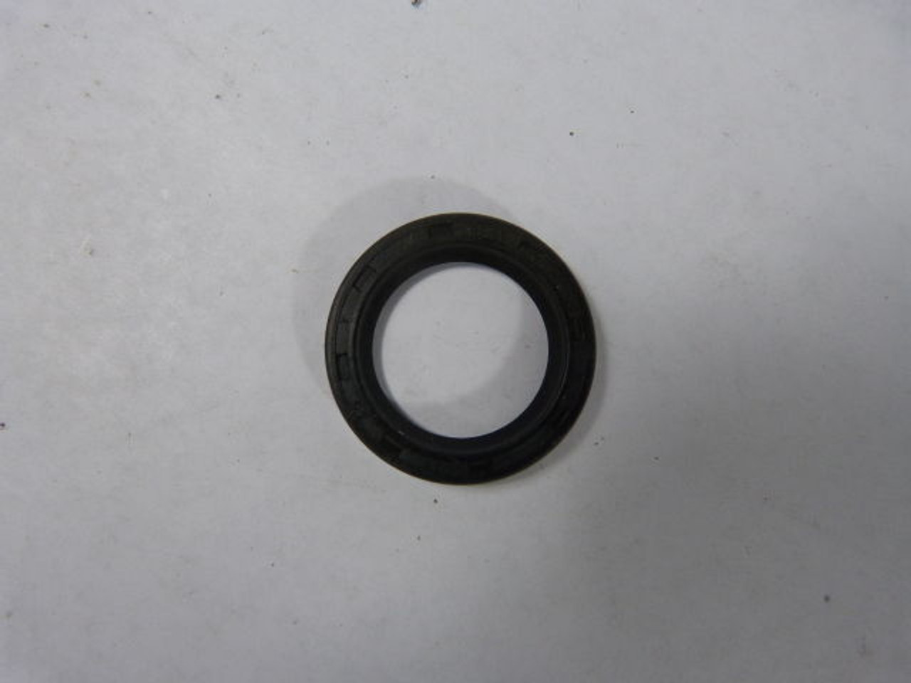 Taurus 0347 Oil Seal 42x30x7 Sold Individually ! NEW !