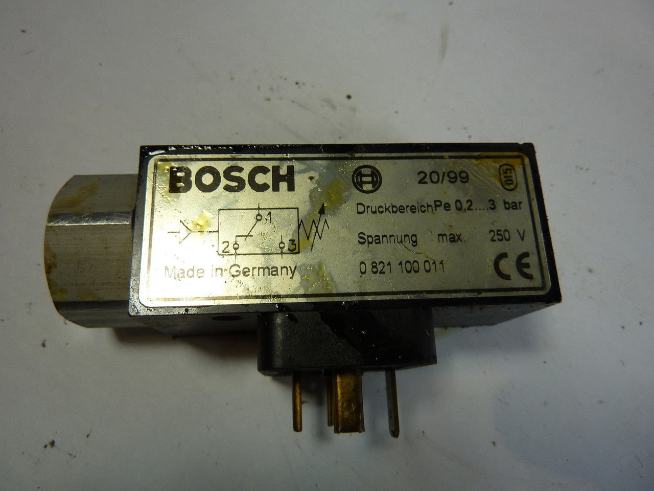 Bosch 20/99 Solenoid Valve 250V USED