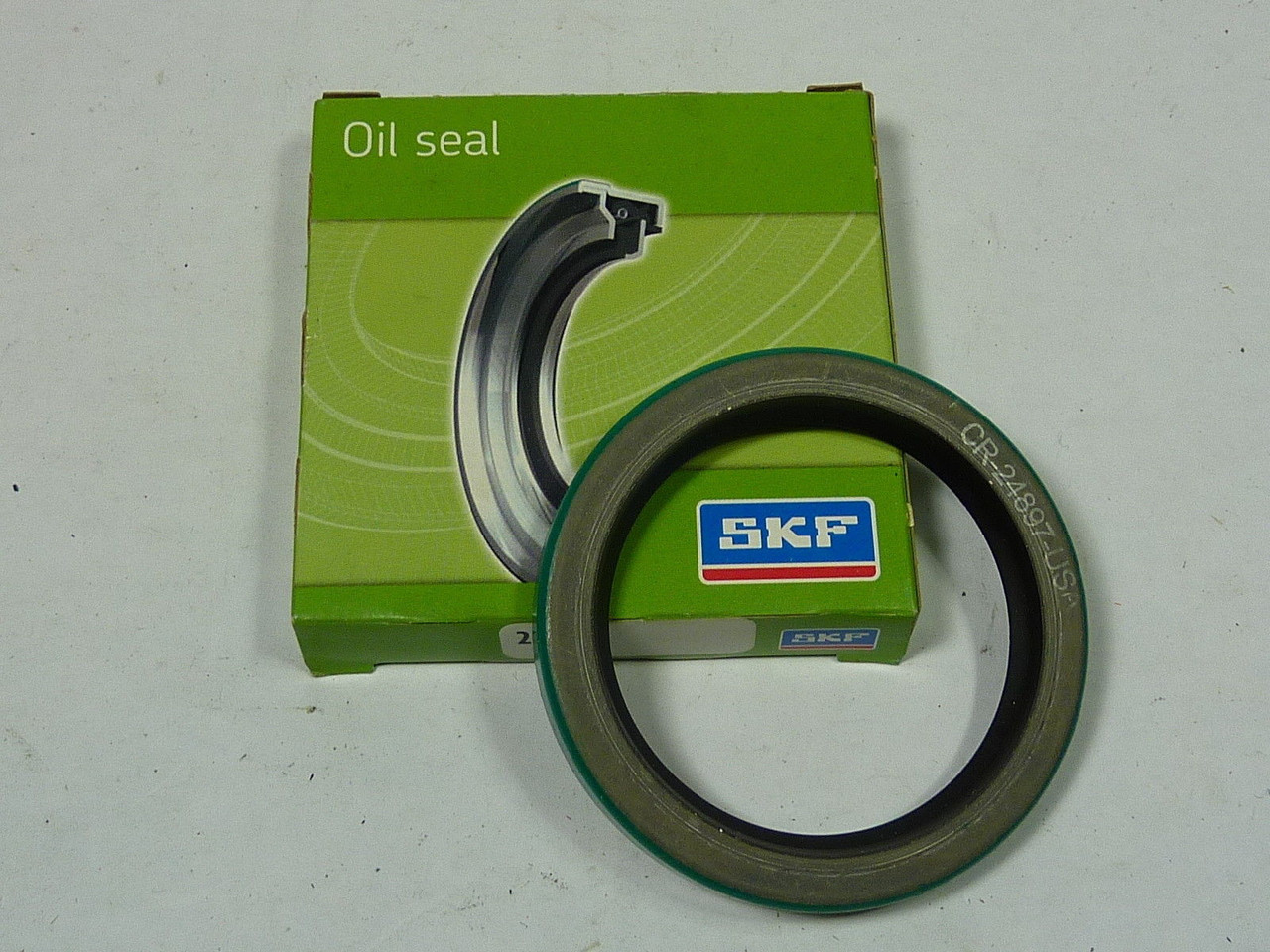 SKF 24897 Oil Seal 2-1/2x3.251x3/8 Inch ! NEW !