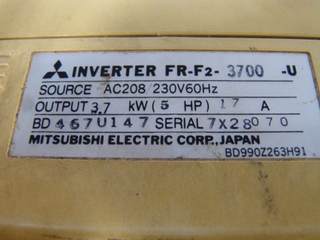 Mitsubishi FR-F2-3700-U AC Inverter Drive 5HP 230VAC USED