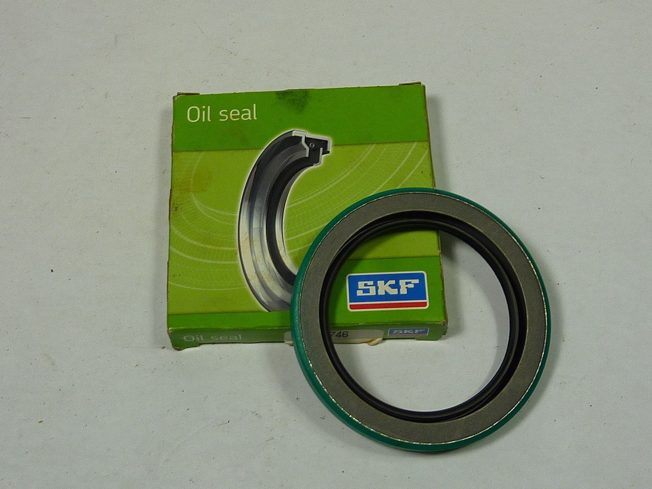 SKF 28746 Oil Seal ! NEW !