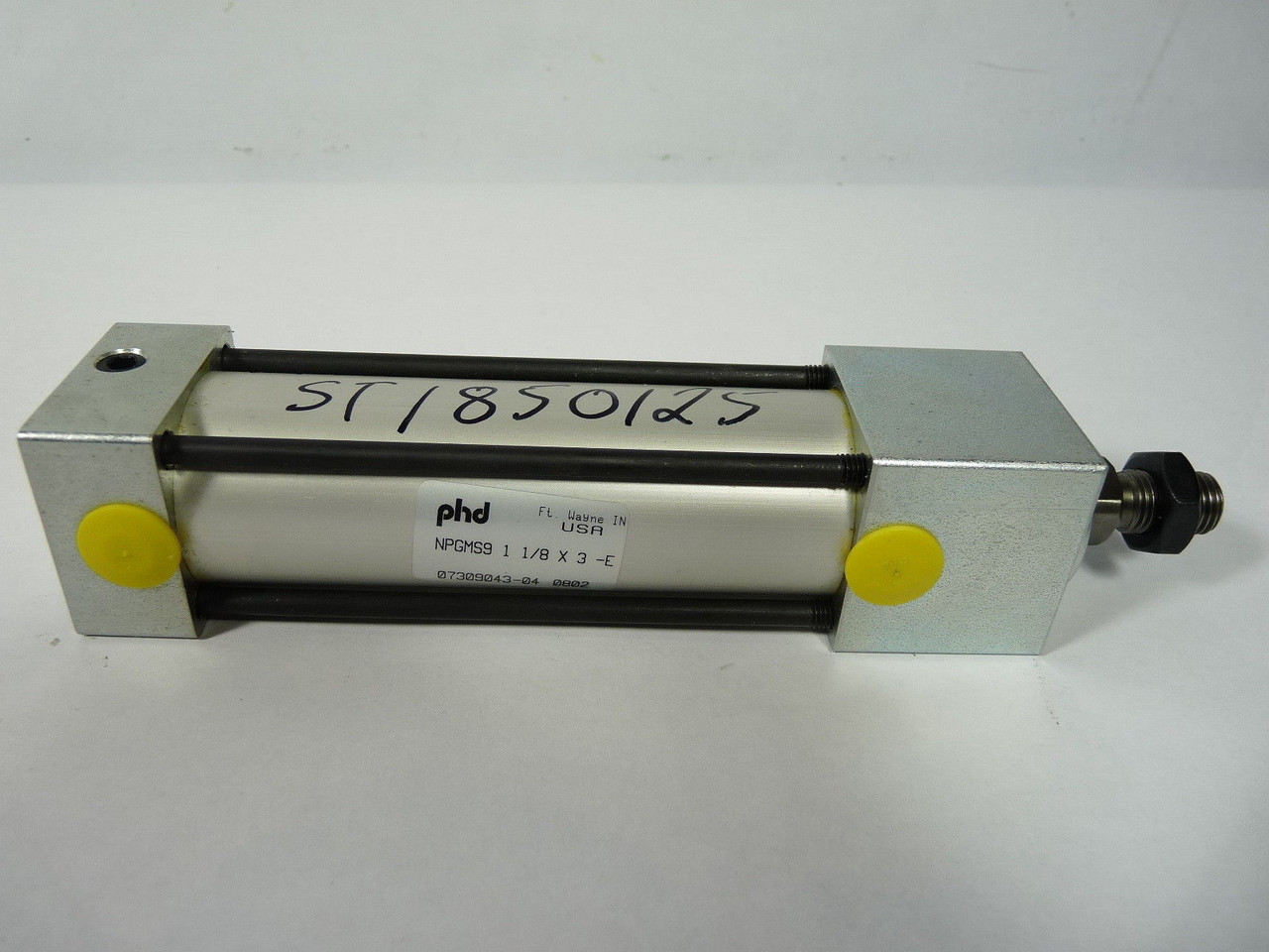 PHD Inc NPGMS9 1-1/8 x 3 Non-Rotating Pneumatic Cylinder USED