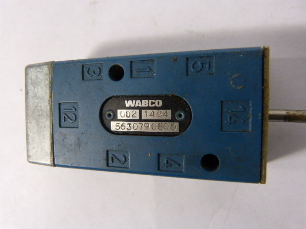 Wabco 002-1484 Solenoid Valve USED