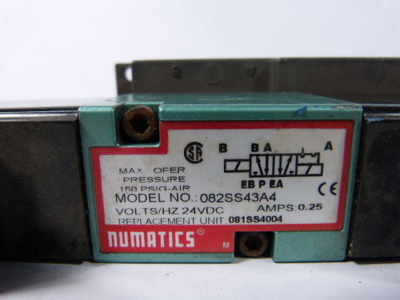 Numatics 082SS43A4 Direct Solenoid Actuated Valve USED