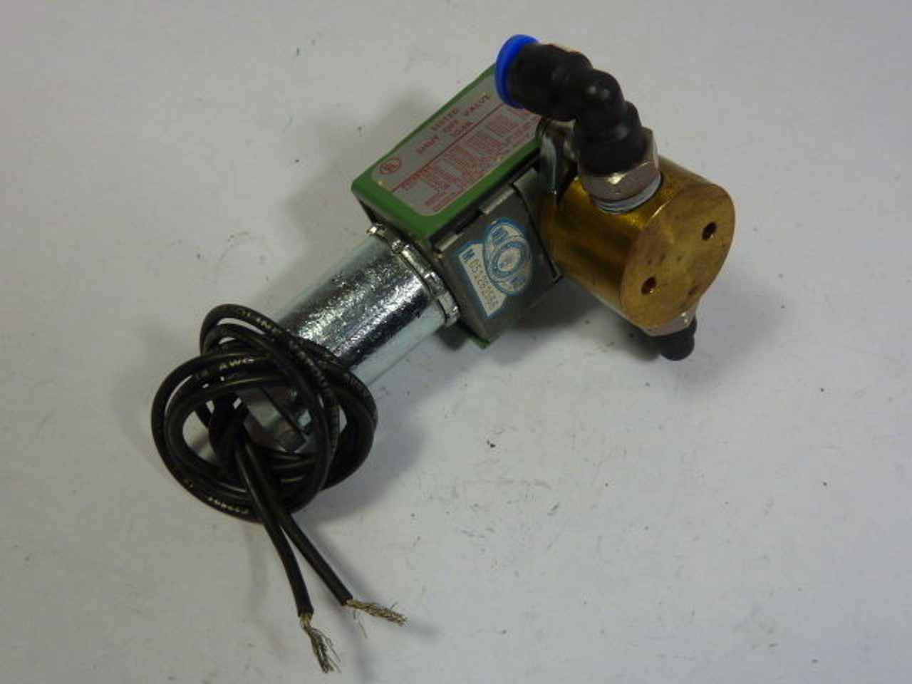 Asco 8261-11 Solenoid Valve 110/120V 50/60Hz ! NEW !