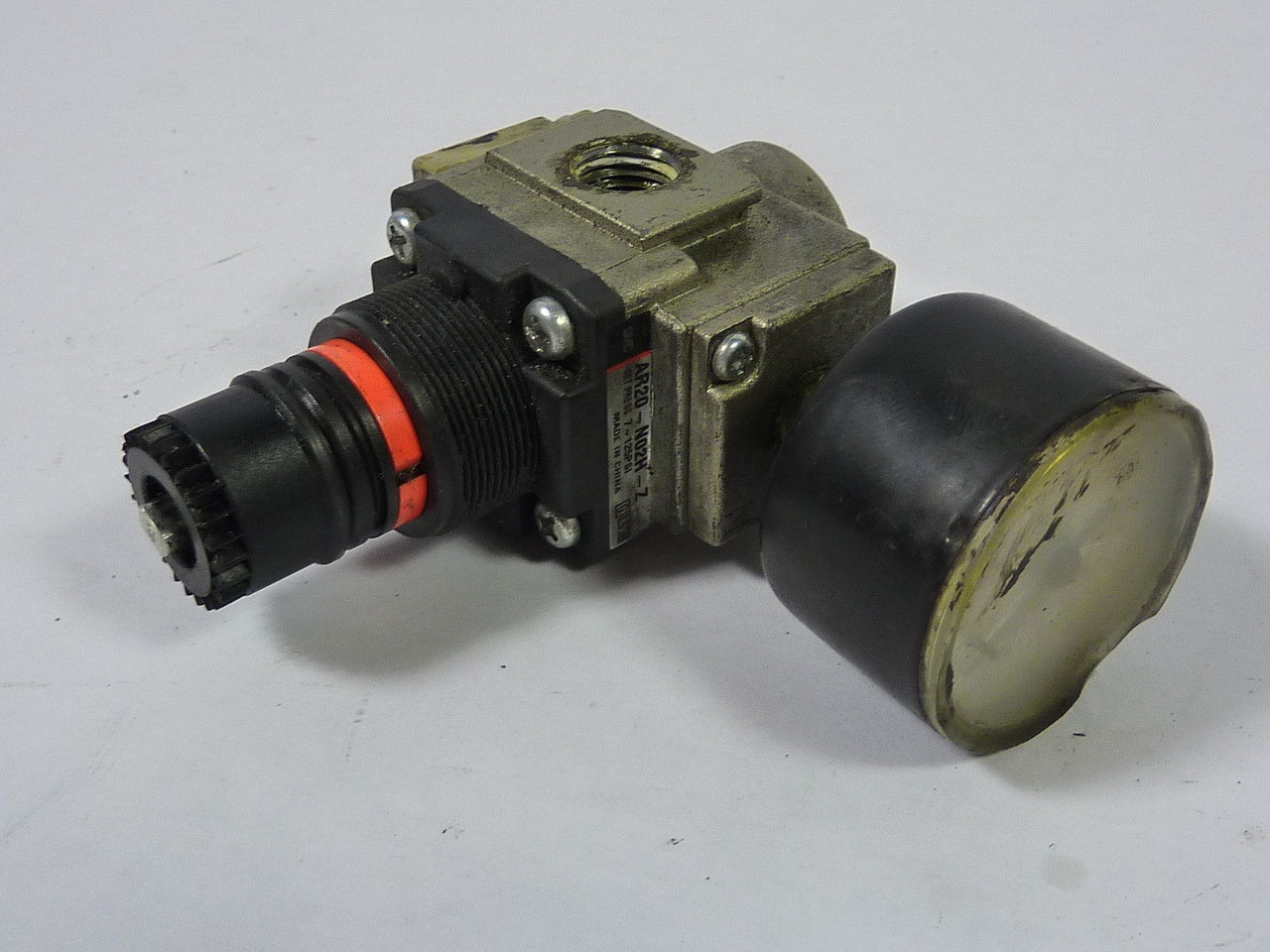 SMC AR20-N02H-Z Modular Regulator 7-125psi USED