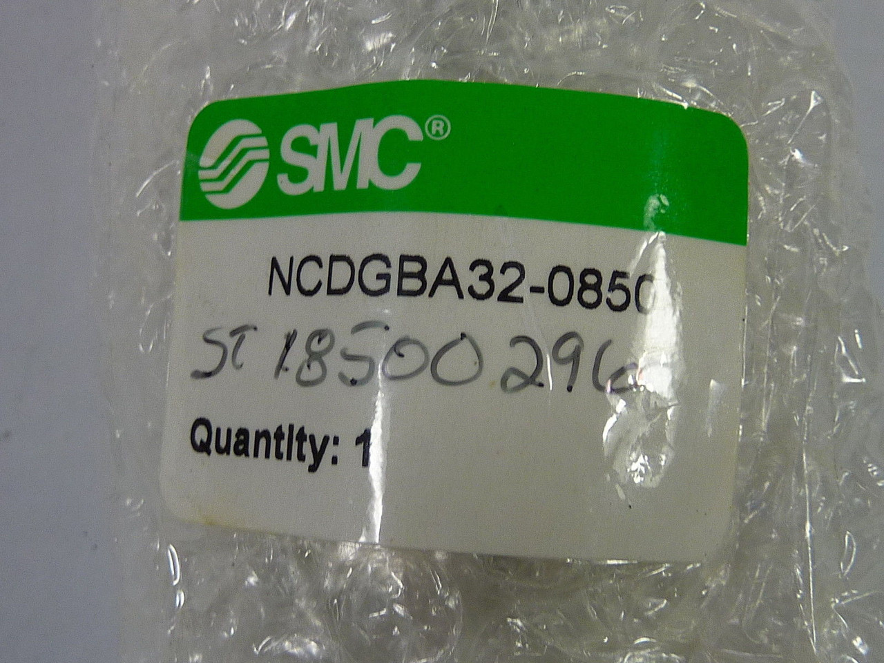 SMC NCDGBA32-0850 Air Cylinder w/Auto-Sw 1-1/2" Bore 8-1/2" Stroke NIBag ! NEW !