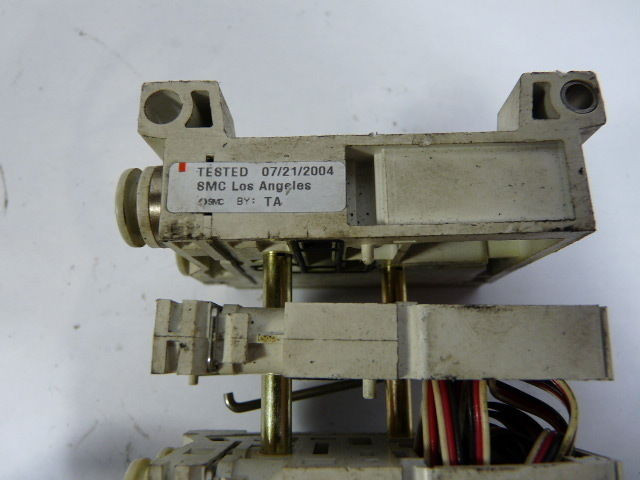 SMC VV5Q11-08C6FU0 Manifold Assembly 8-STA Pneumatic Interface Valve USED