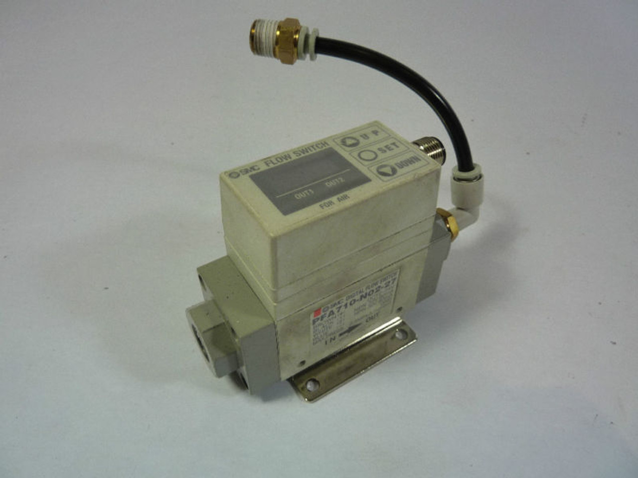 SMC PFA710-N02-27 Digital Flow Switch 12-24VDC USED