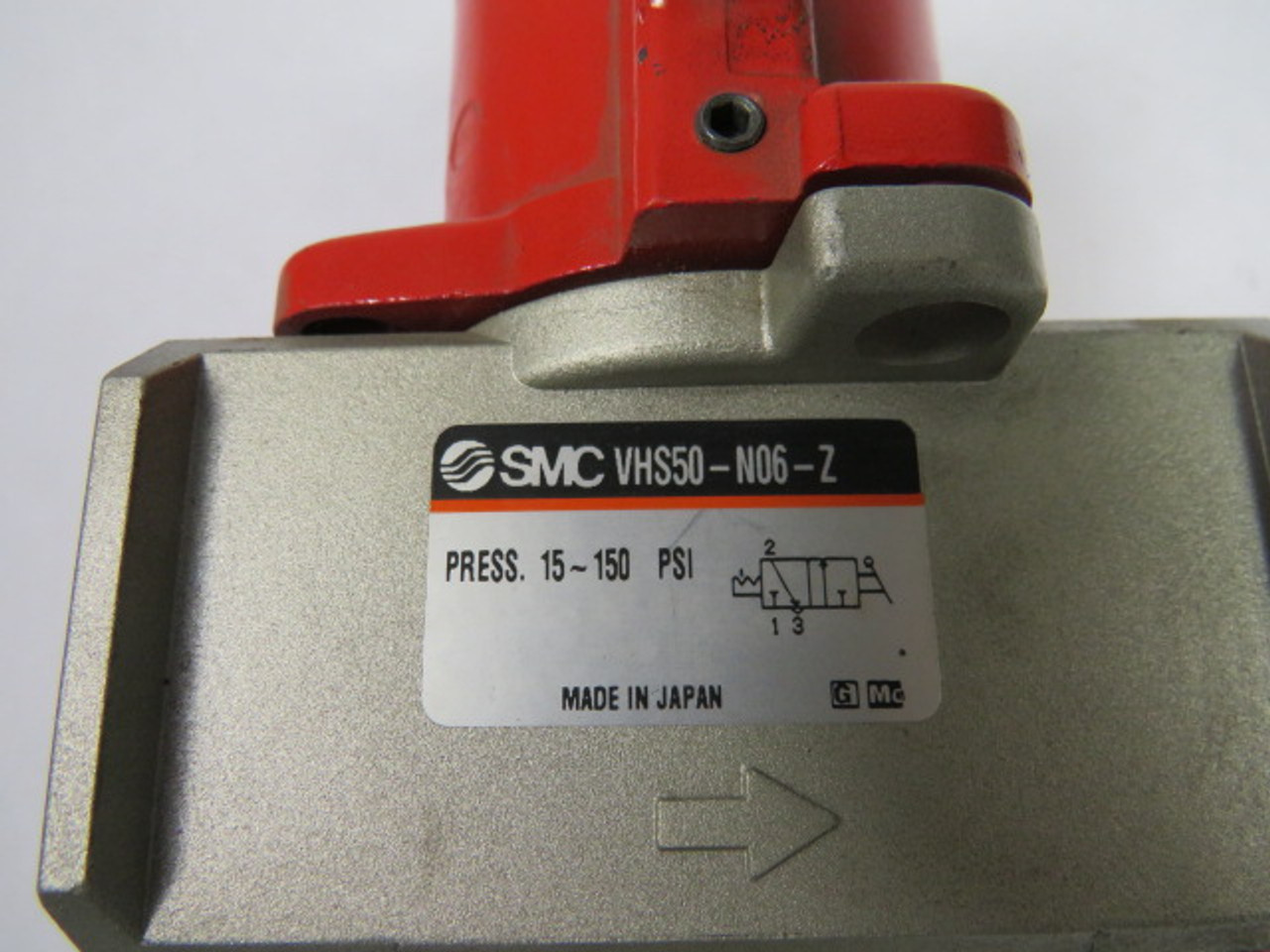 SMC VHS50-N06-Z Valve w/ Lock Out 3 way 15-150psi USED