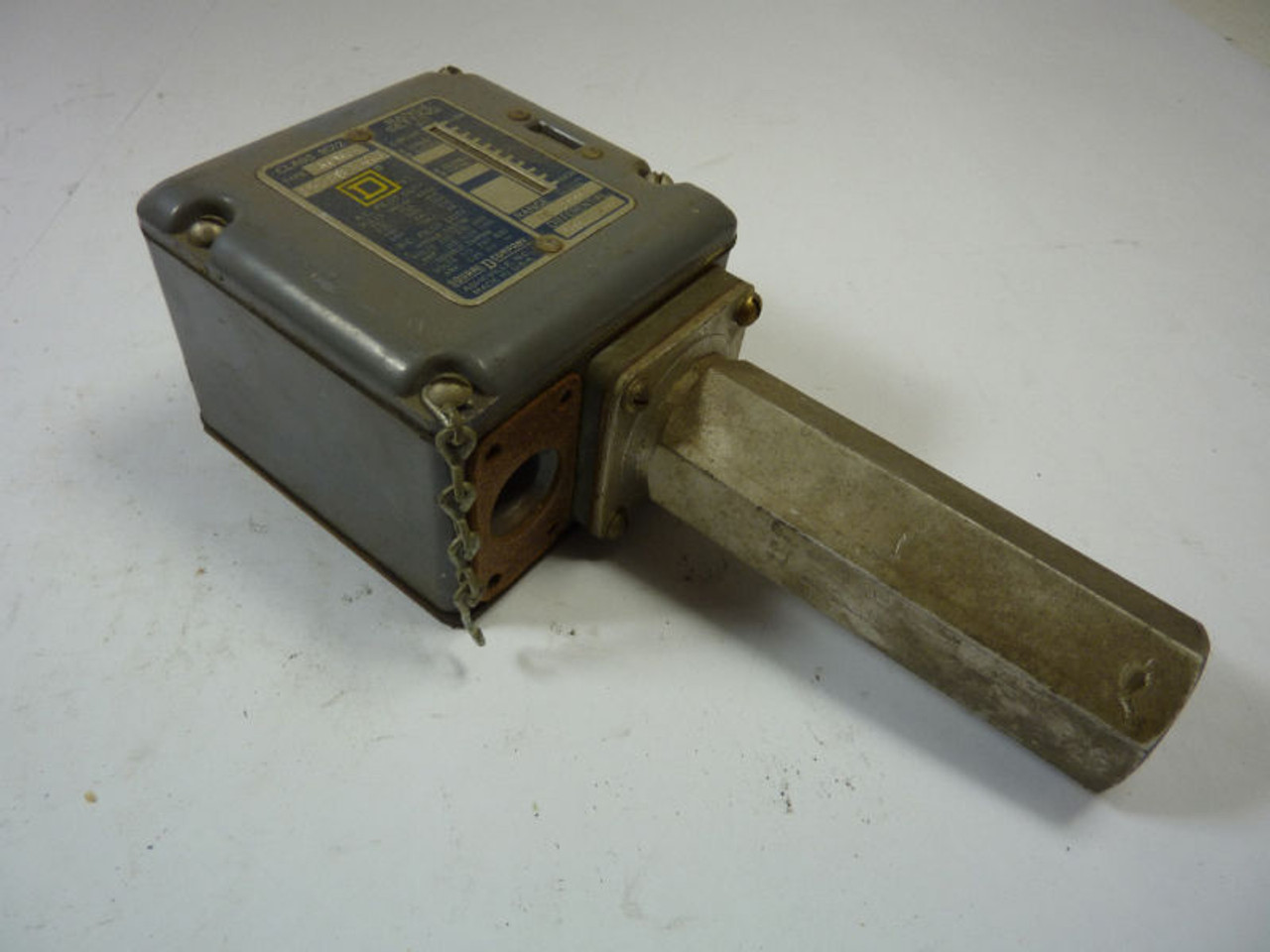 Square D 9012 ACW-6 Pressure Switch 75-500 PSI USED