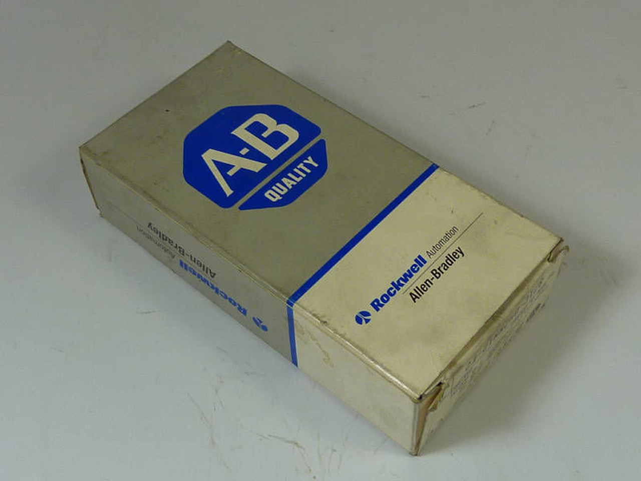 Allen-Bradley Proximity Switch 10-30VDC 871C-DH2NN12-E2 ! NEW !