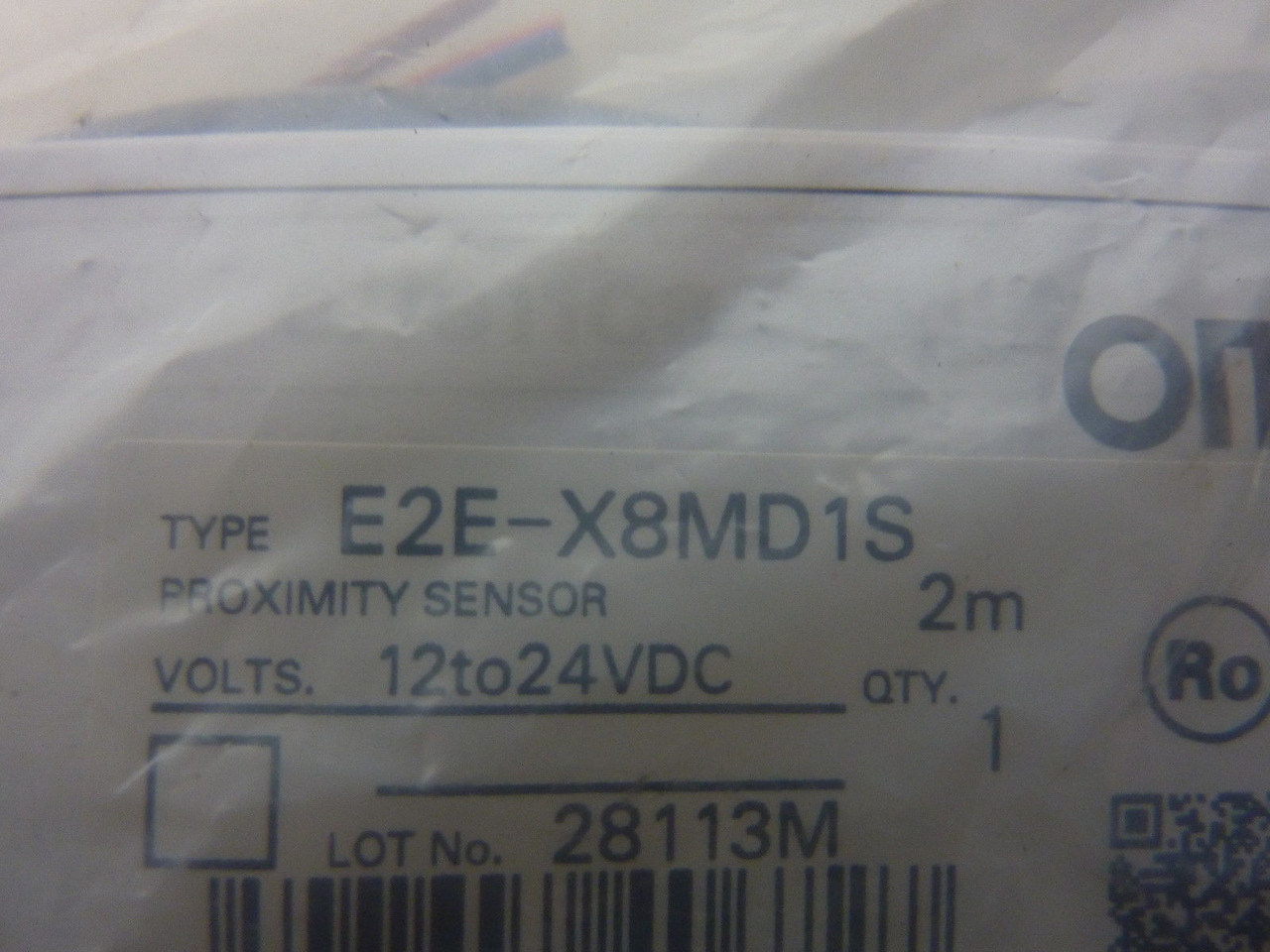 Omron E2E-X8MD1S Proximity Sensor 12-24VDC ! NEW !