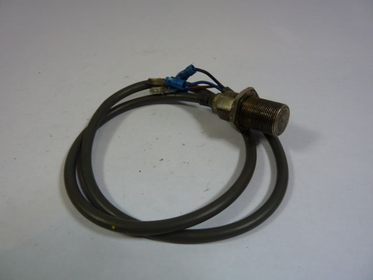 Omron E2E-X5E1 Inductive Proximity Sensor USED