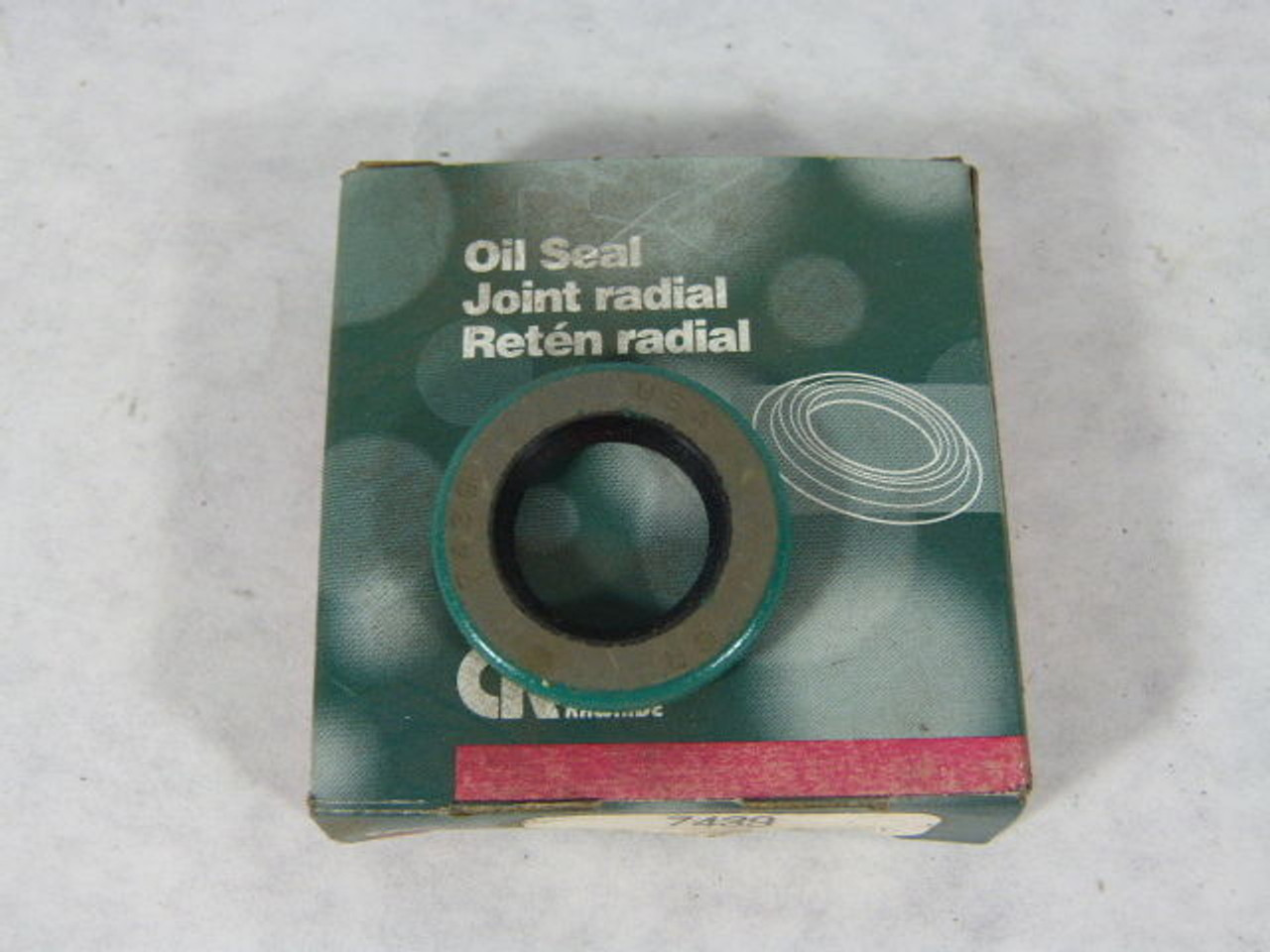 Chicago Rawhide 7439 Oil Seal 3/4 x 1.252 x 3/16 Inch ! NEW !