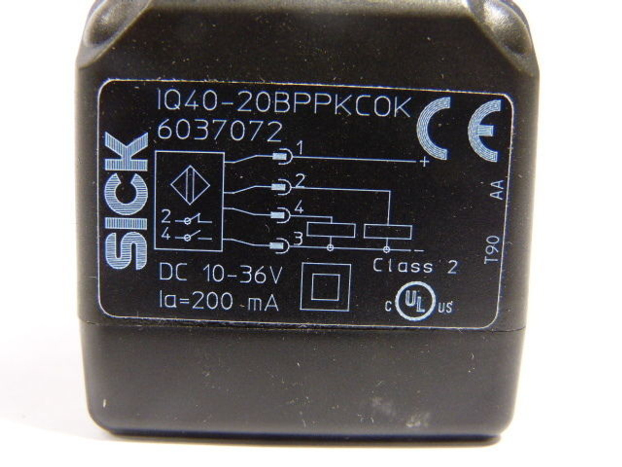 Sick 6037072 IQ40-20BPPKCOK Short Body Flush Inductive Proximity Sensor USED