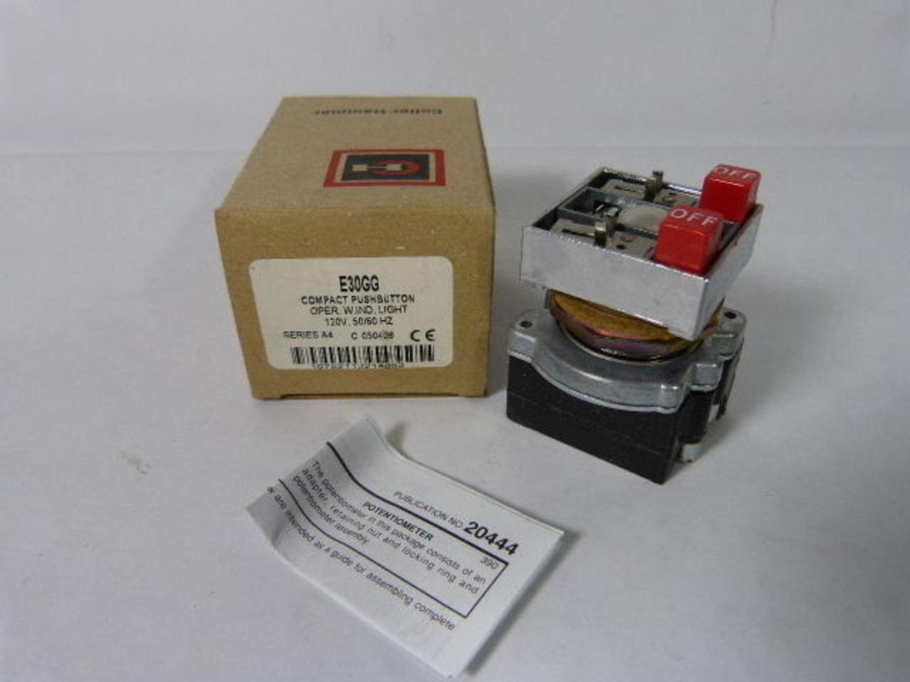 Eaton E30GG Compact Pushbutton Operator with Indicator Light ! NEW !