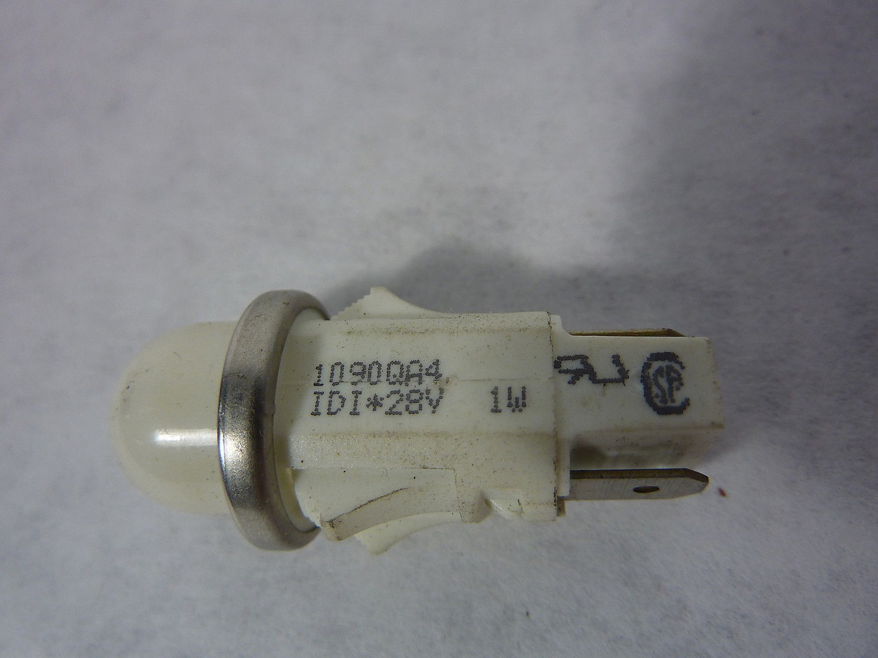 Chicago Miniature 1090QA4-28V Pilot Light  White 28V 1W USED