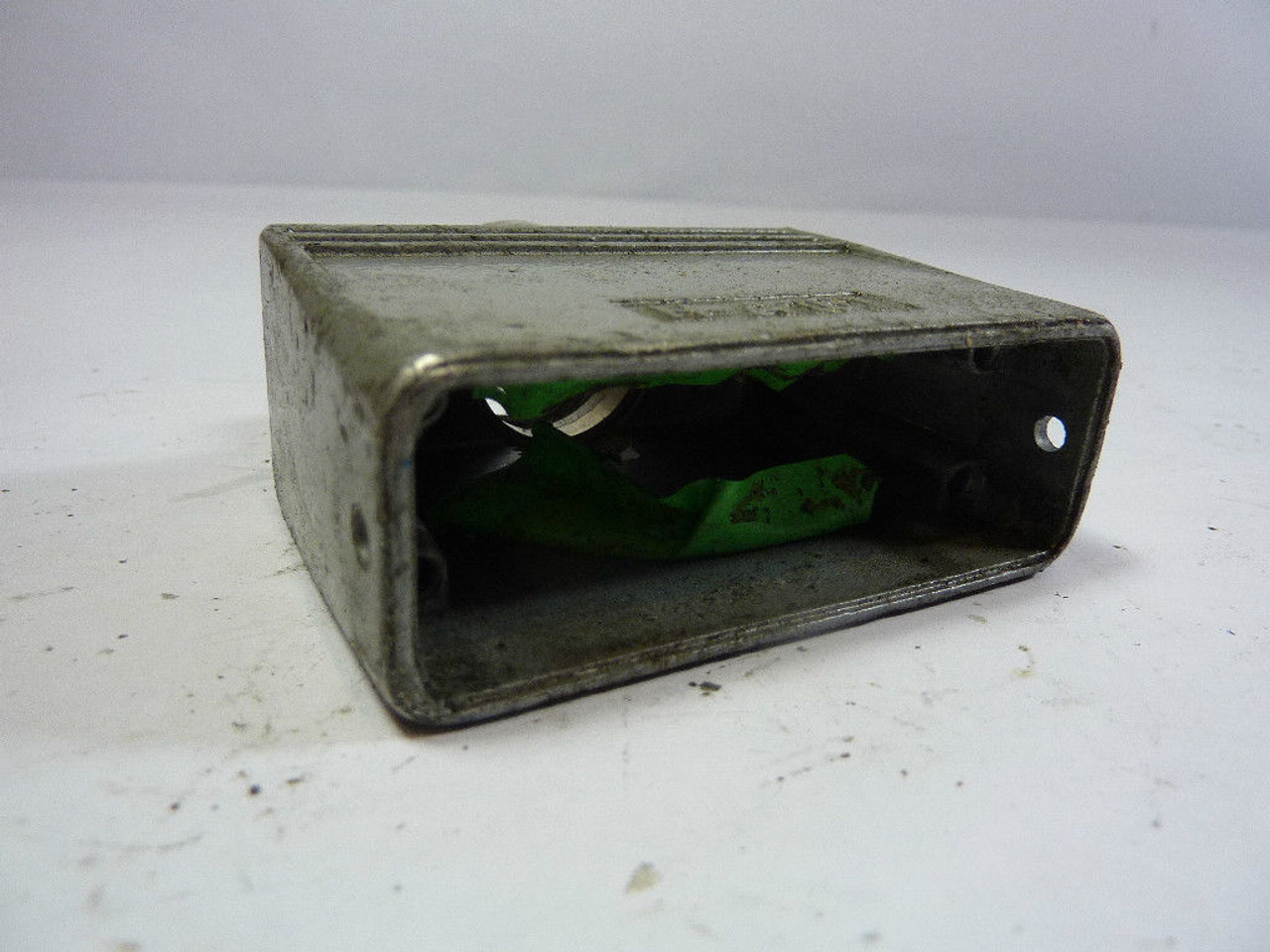 Contact H-A16T Connector Housing USED