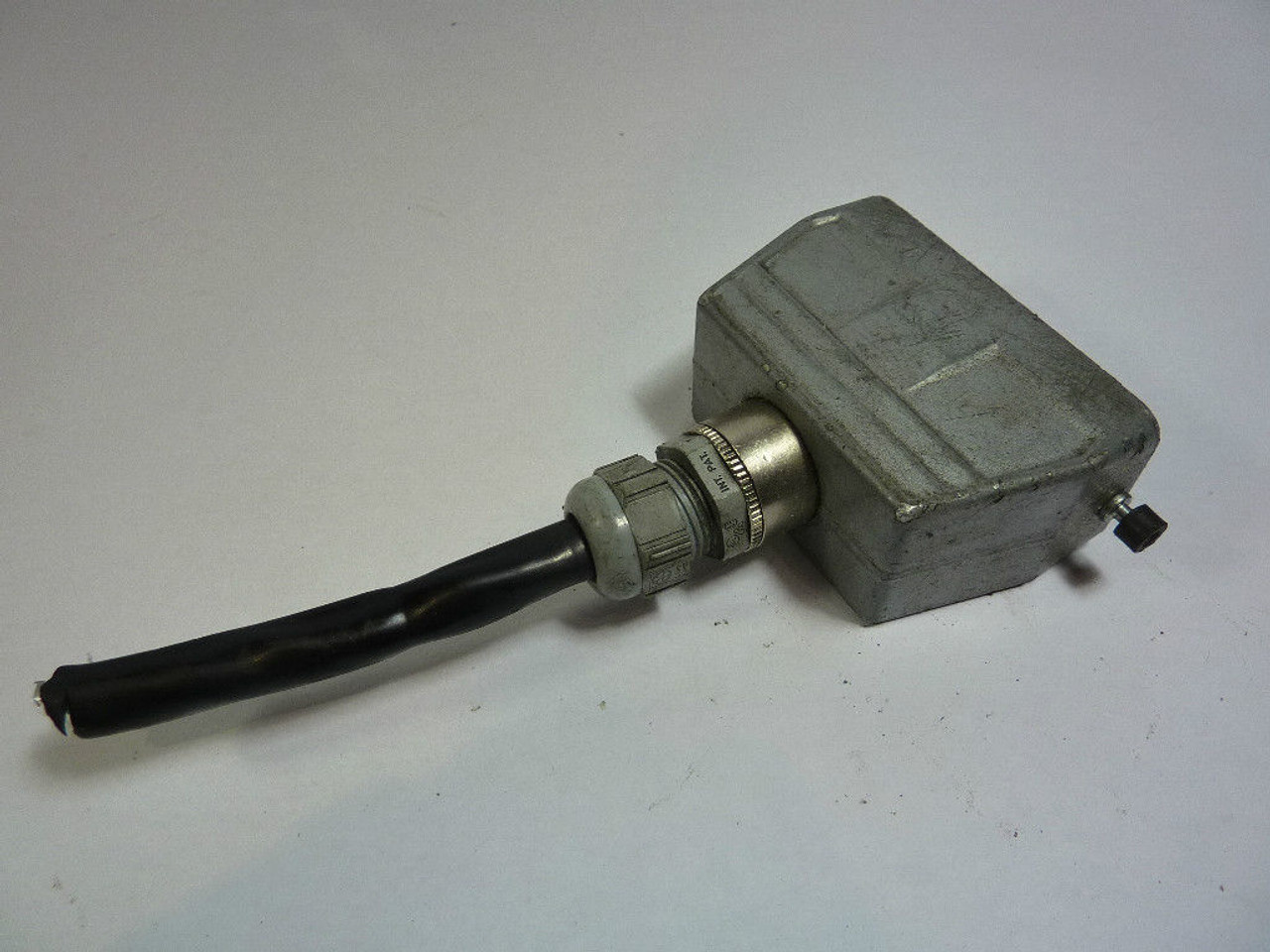 Contact H-BE10.1950 Connector Receptacle 16 Amp 380V USED