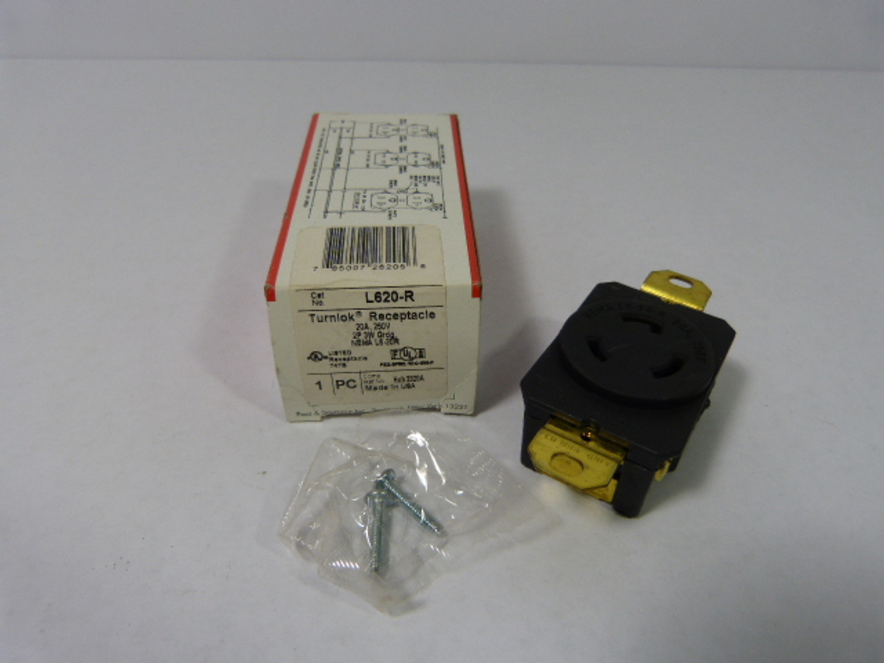 Pass & Seymour L620-R Turnlok Single Receptacle 20A 250V 3-Wire 2-Pole NEW