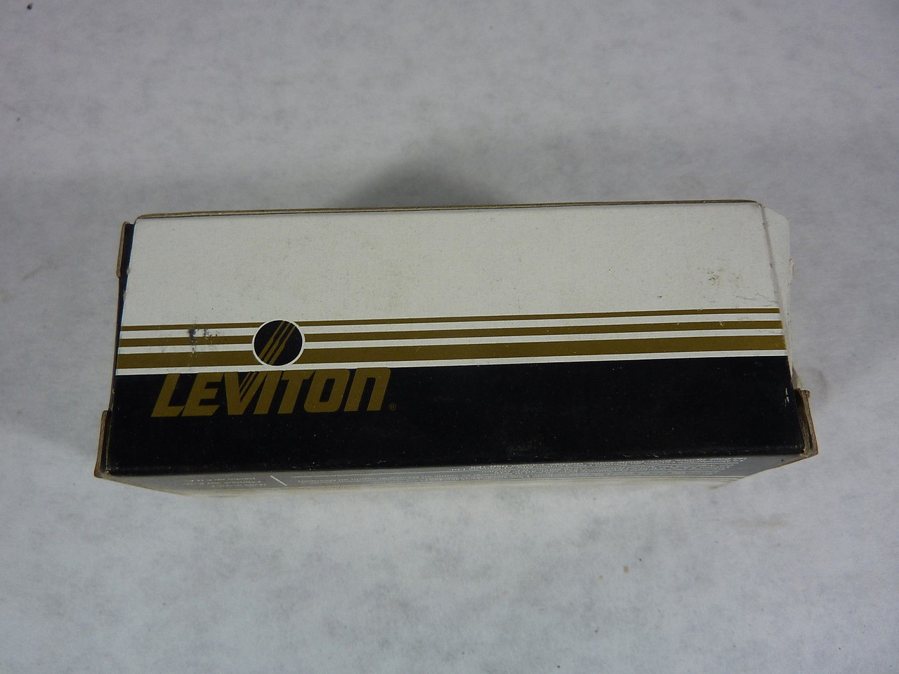 Leviton 54521-1 Toggle Switch  Single Pole  Ivory 15A ! NEW !