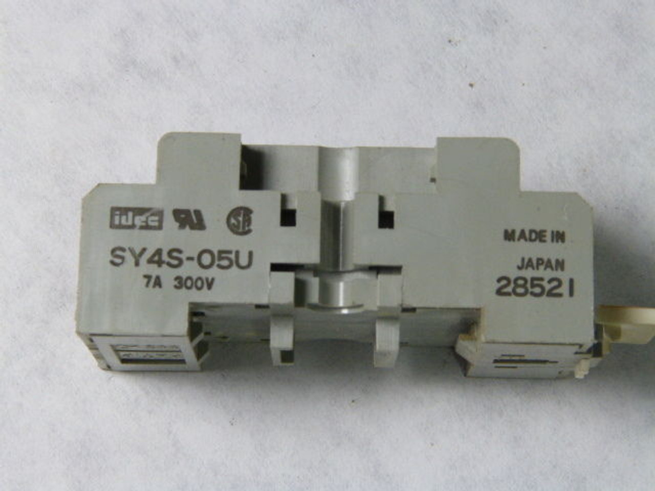 IDEC SY4S-05U Relay Socket 7amp 300V USED