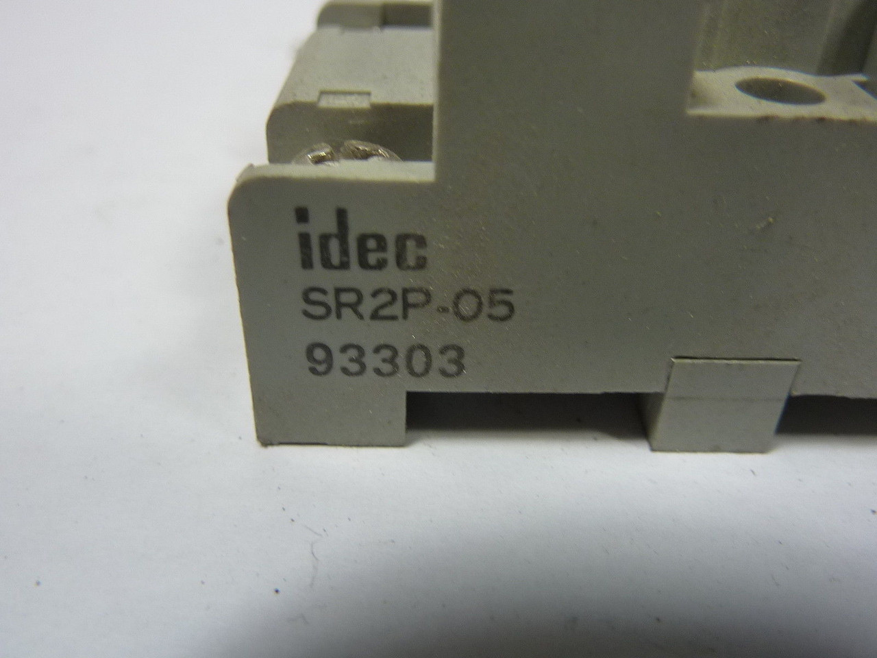 IDEC SR2P-05 Relay Socket 8 Pin 10A 300V USED