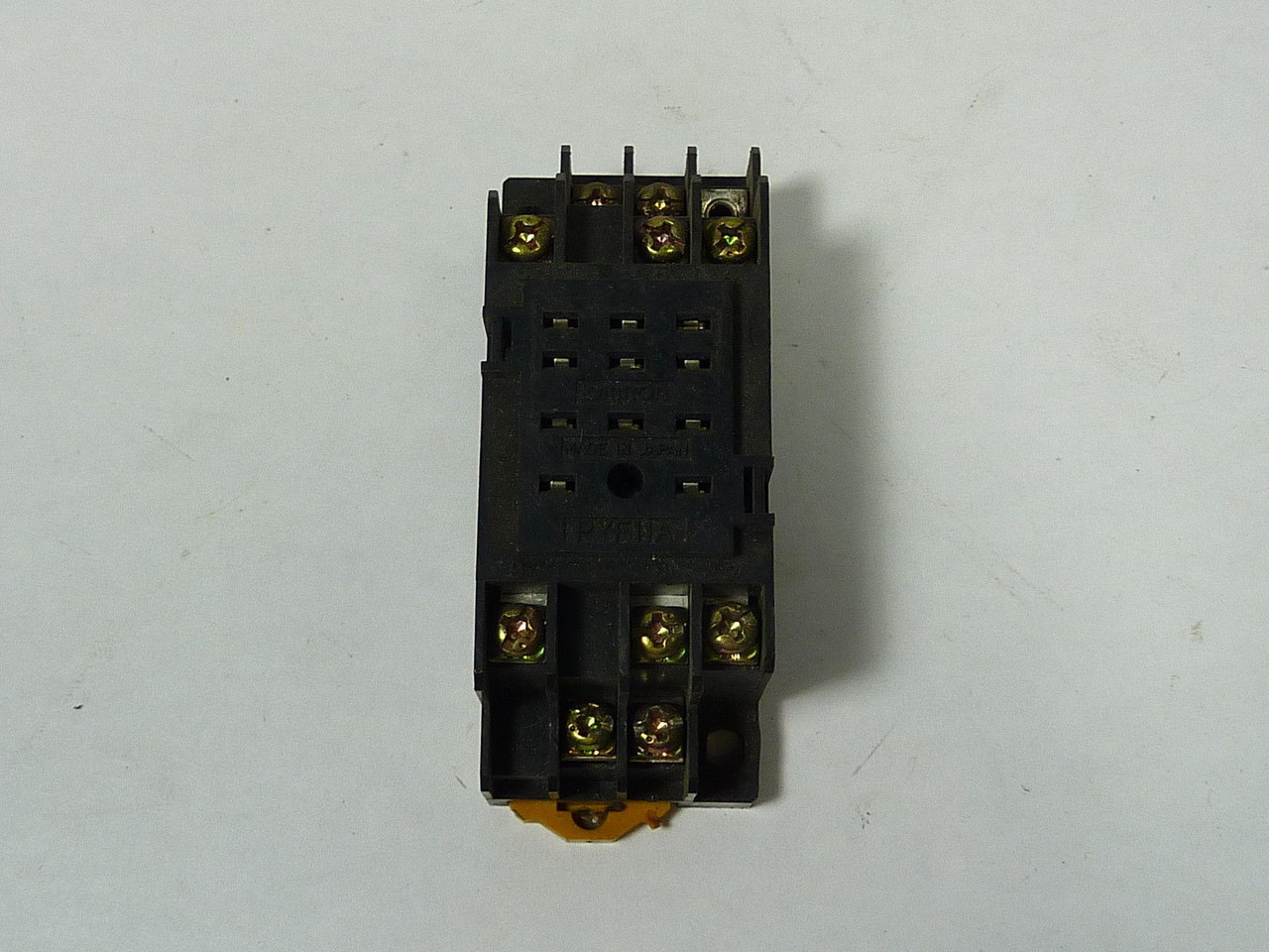 Omron PYF11A 11-Pin Relay Socket 10A 250V USED