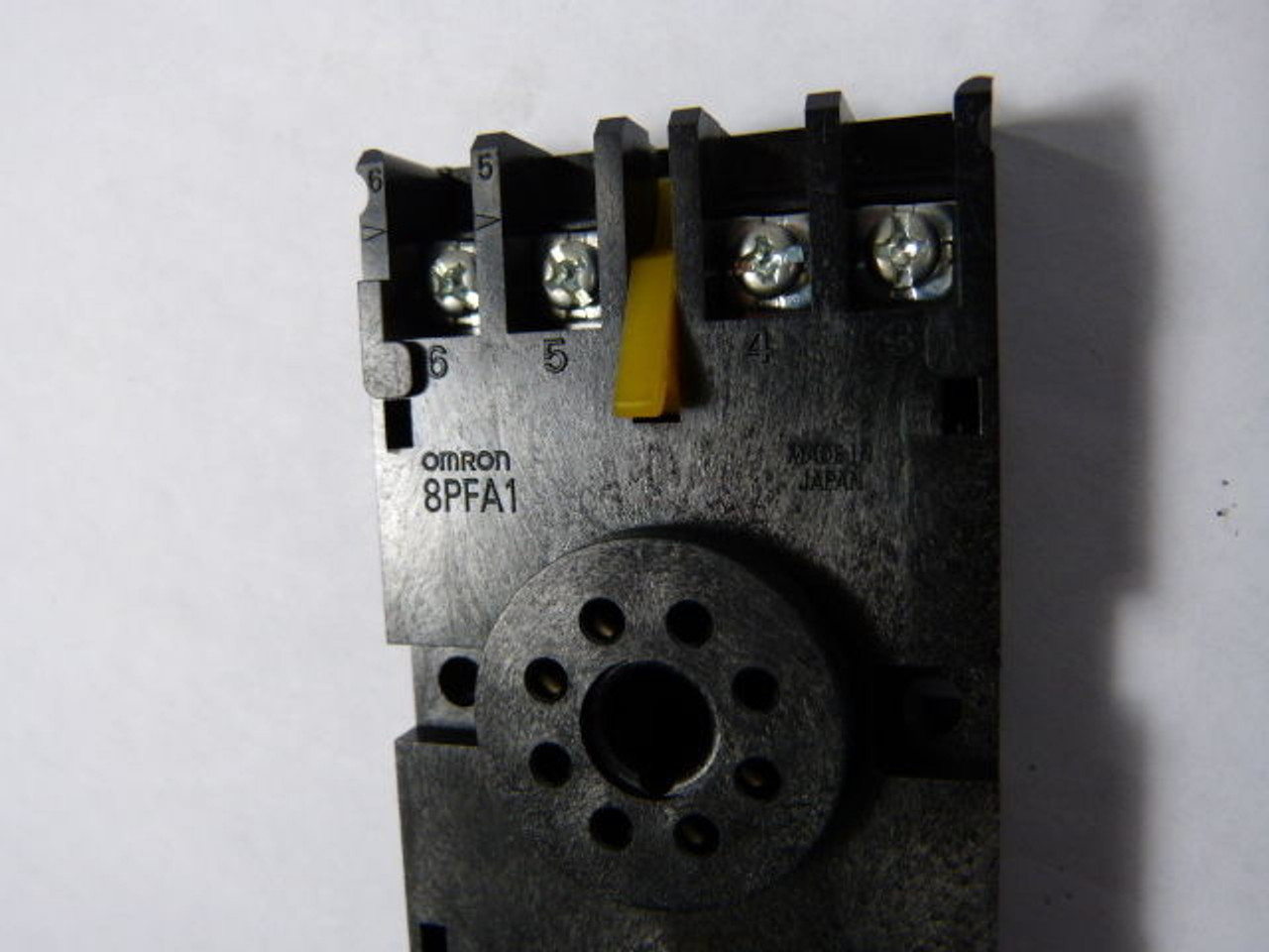 Omron 8PFA1 Relay Socket 8-Pin ! NEW !