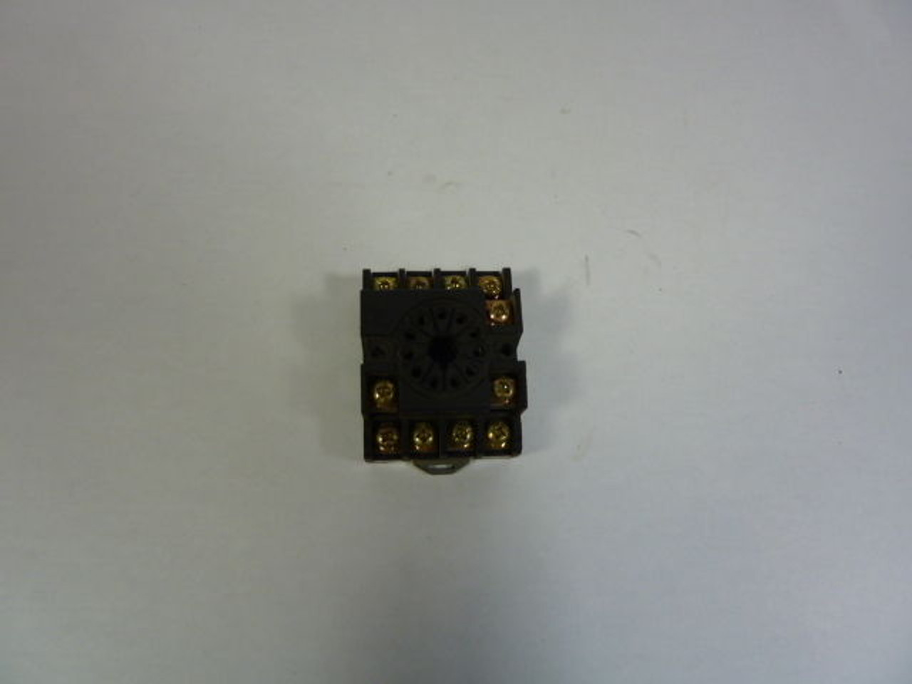 Finder 90.17 Relay Socket 10A 11 Pin 250V USED