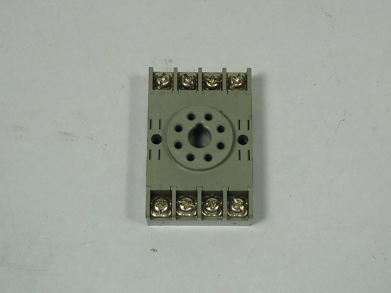 Dayton Electric 5X852E 8-Pin Relay Socket USED