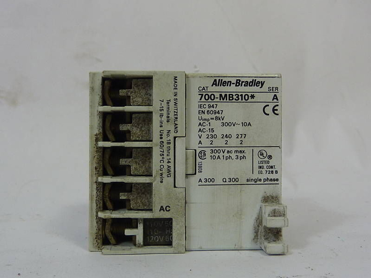 Allen-Bradley Control Relay 300VAC 10A 700-MB310* USED