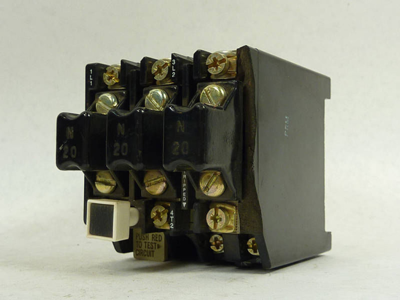 Allen-Bradley Overload Relay Block 592-JOV16-X4 USED