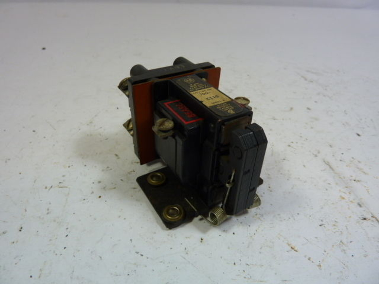 Allen-Bradley 700-C110 AC Relay 120 V USED