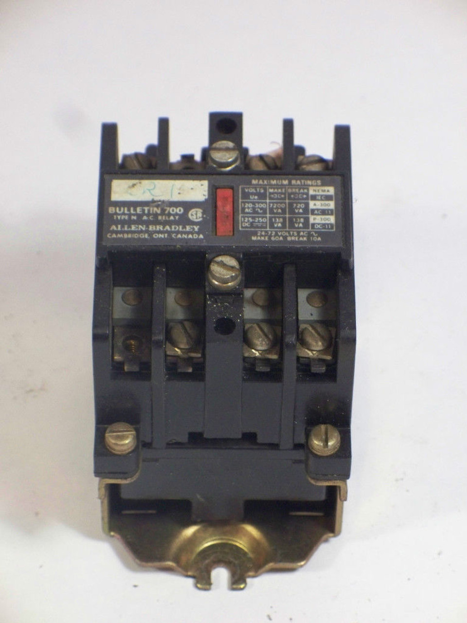 Allen-Bradley 700-N400 Relay SER C 110V/50Hz 120V/60Hz USED