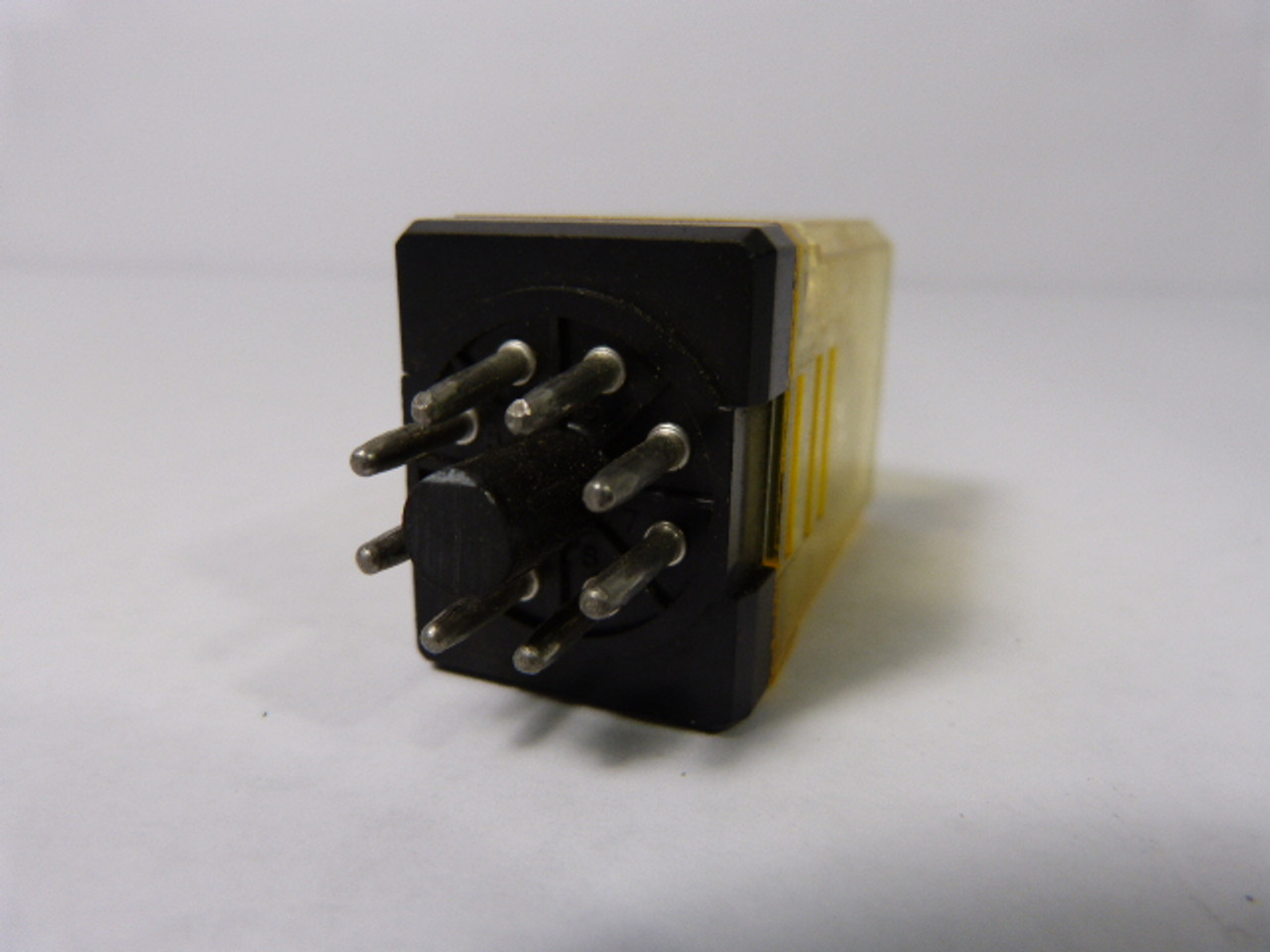 IDEC RR2P-UL Relay 24VDC 10Amp USED