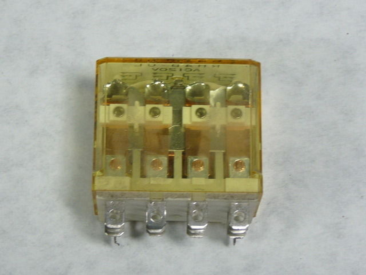 IDEC RH4B-UL-AC120V Midget Relay 10A 4PDT 14-Blade 120VAC USED