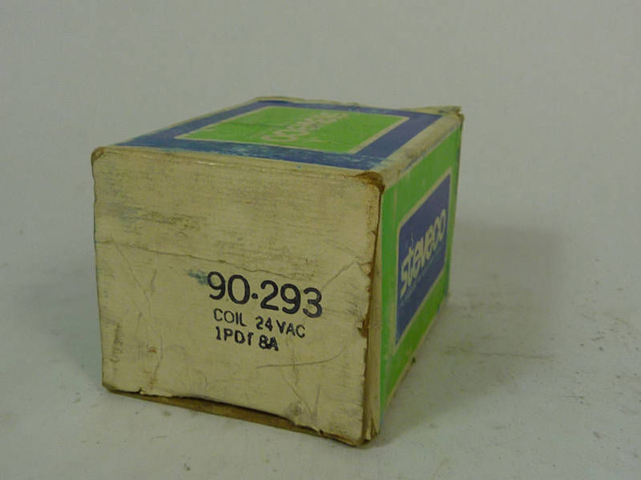 Steveco Enclosed Fan Relay 24VDC Coil 90-293 USED