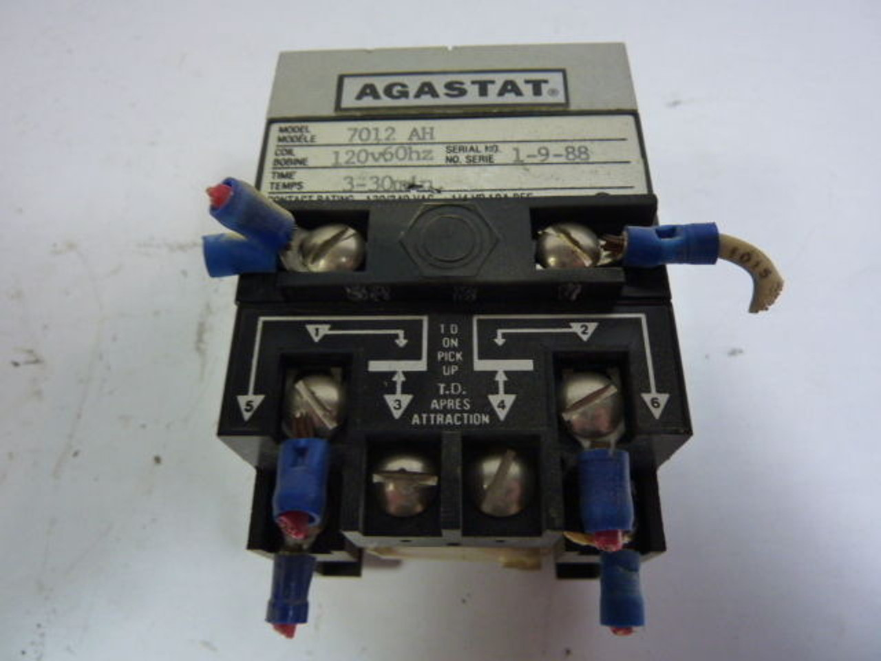 Agastat 7012AH (1-9-88) Time Delay Relay 120V 60Hz 120/240Vac USED