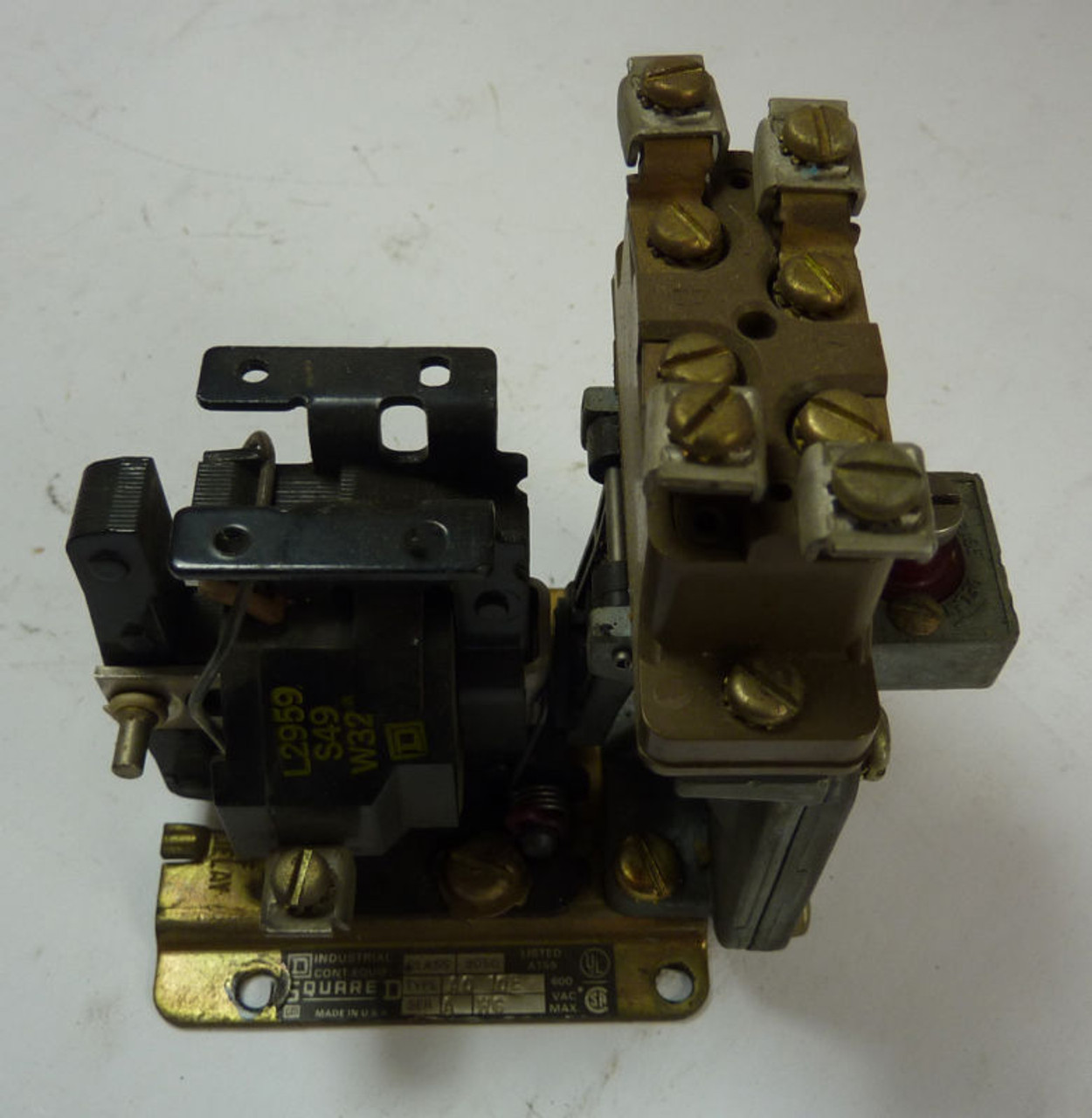 Square D 9050A010E Timing Relay 115VAC USED