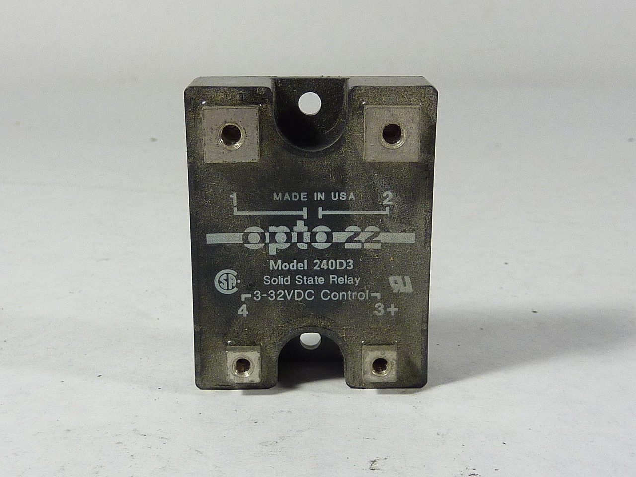 Crydom 240D3 Solid State Relay 3-32VDC USED