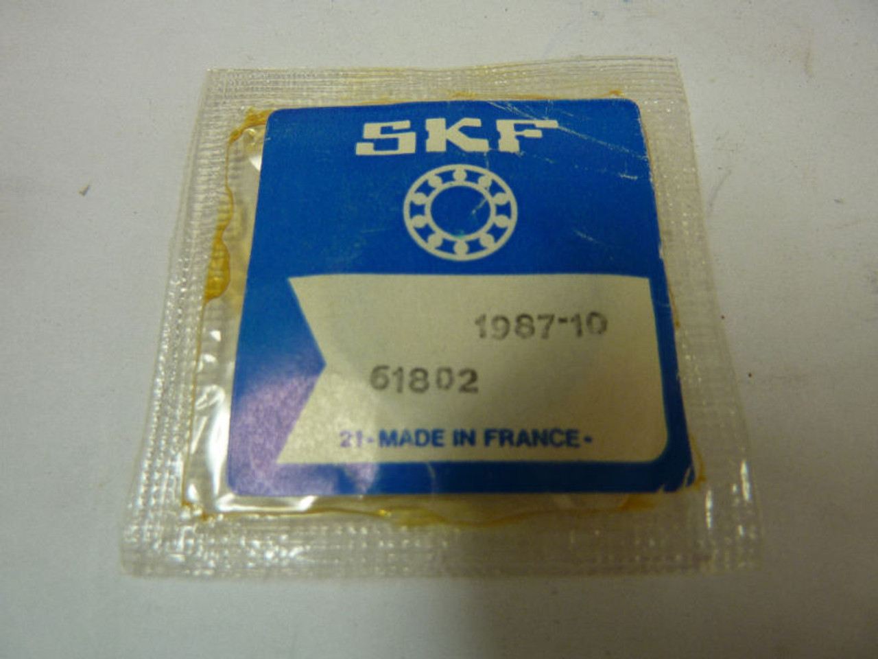 SKF 61802 Sealed Ball Bearing ! NEW !