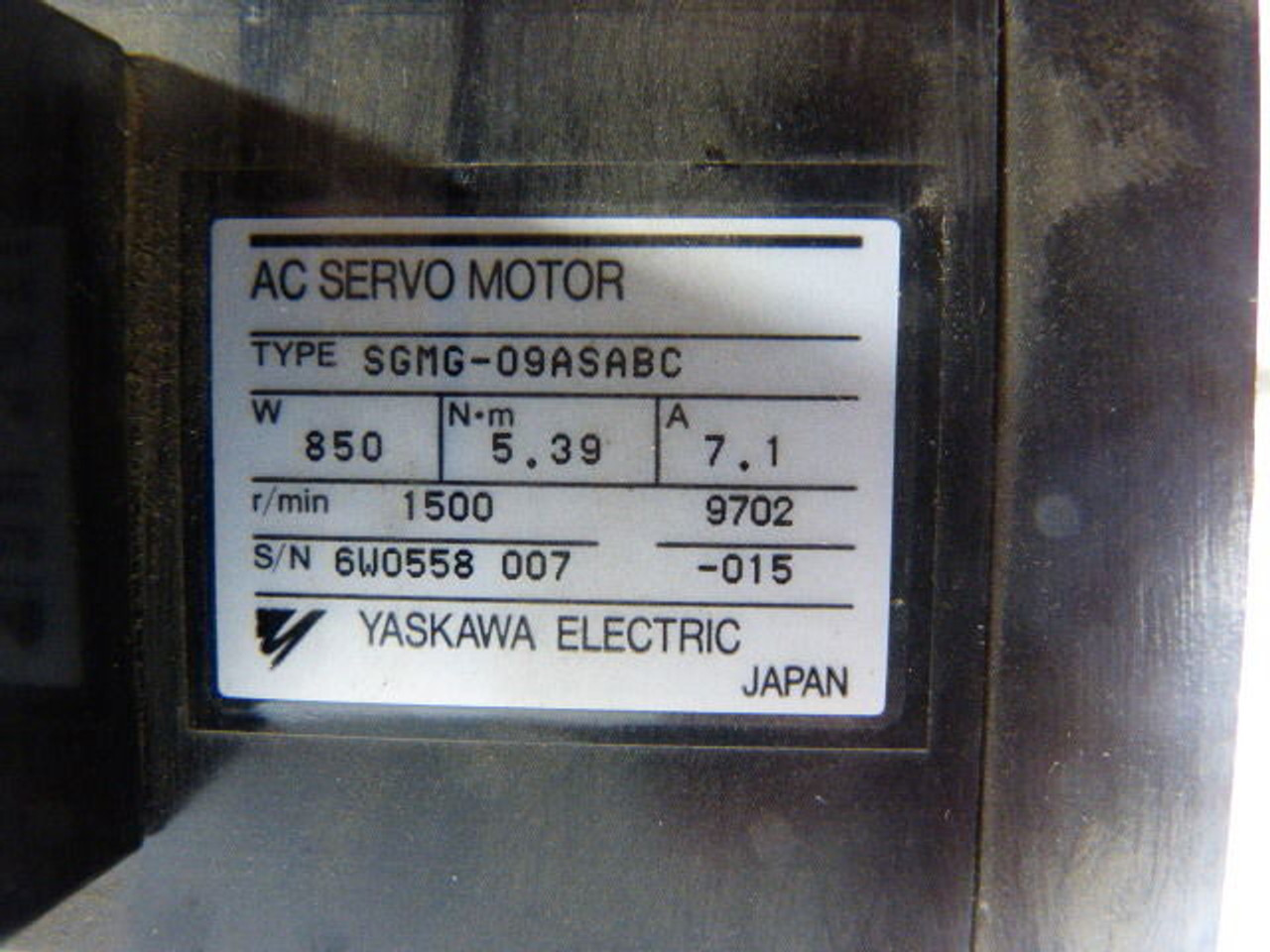 Yaskawa SGMG-09ASABC AC Servo Motor 850W 1500RPM 5.39Nm 7.1A USED