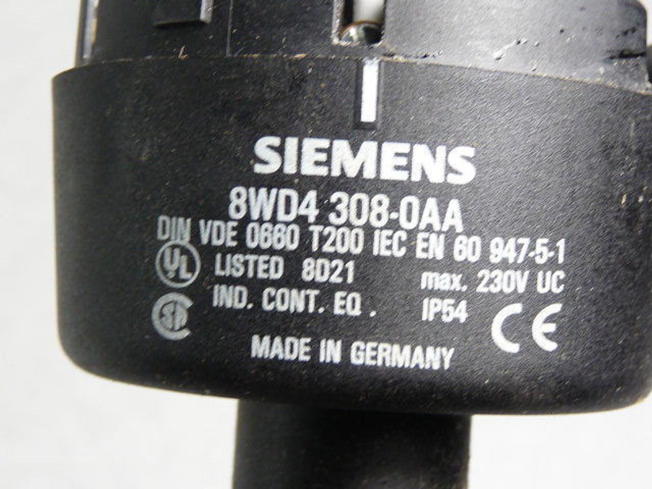 Siemens 8WD4-308-0AA Signal Column 70mm Diameter 230V USED