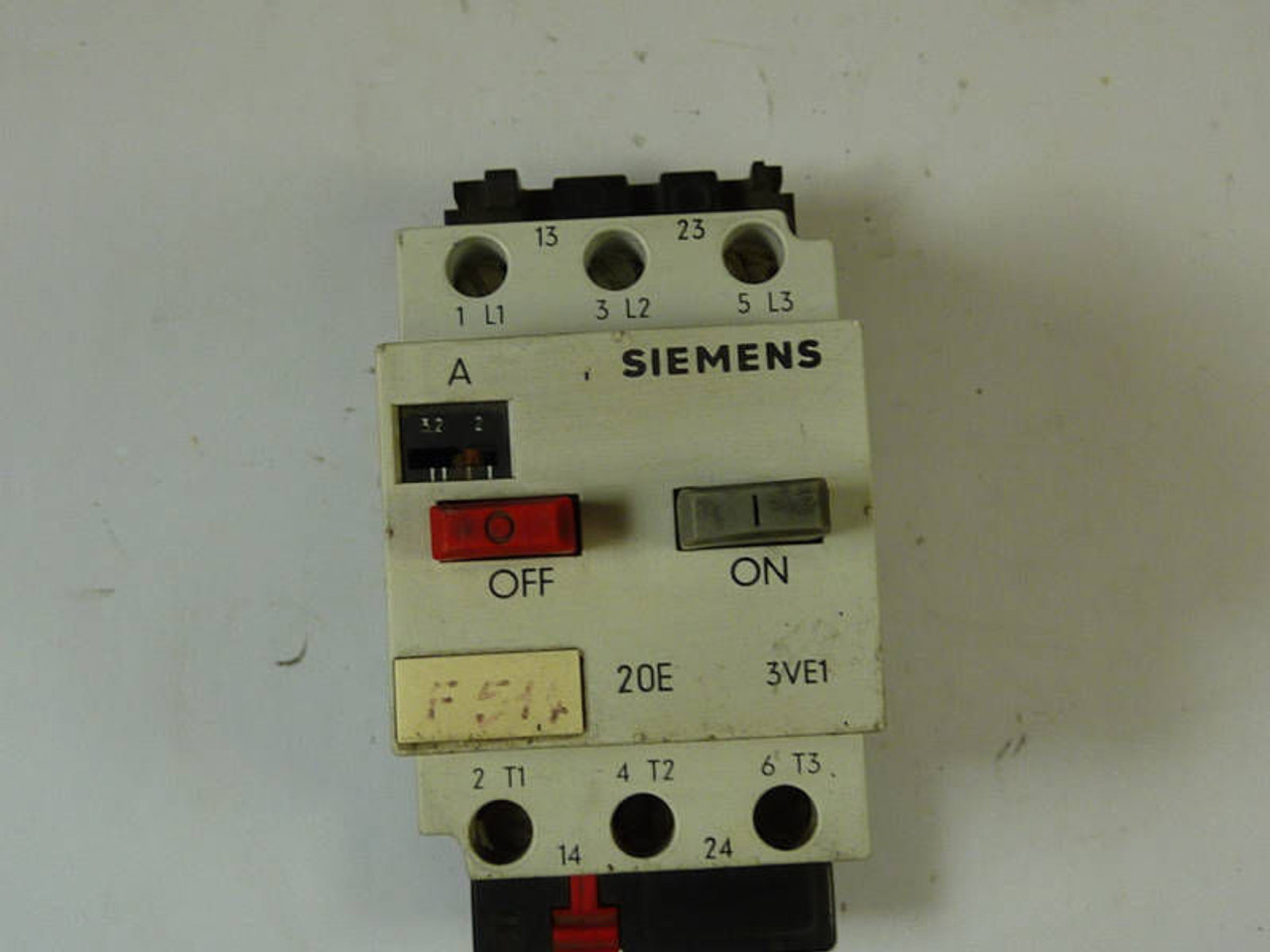 Siemens Motor Starter 2-3.2A 3VE1020-8H USED