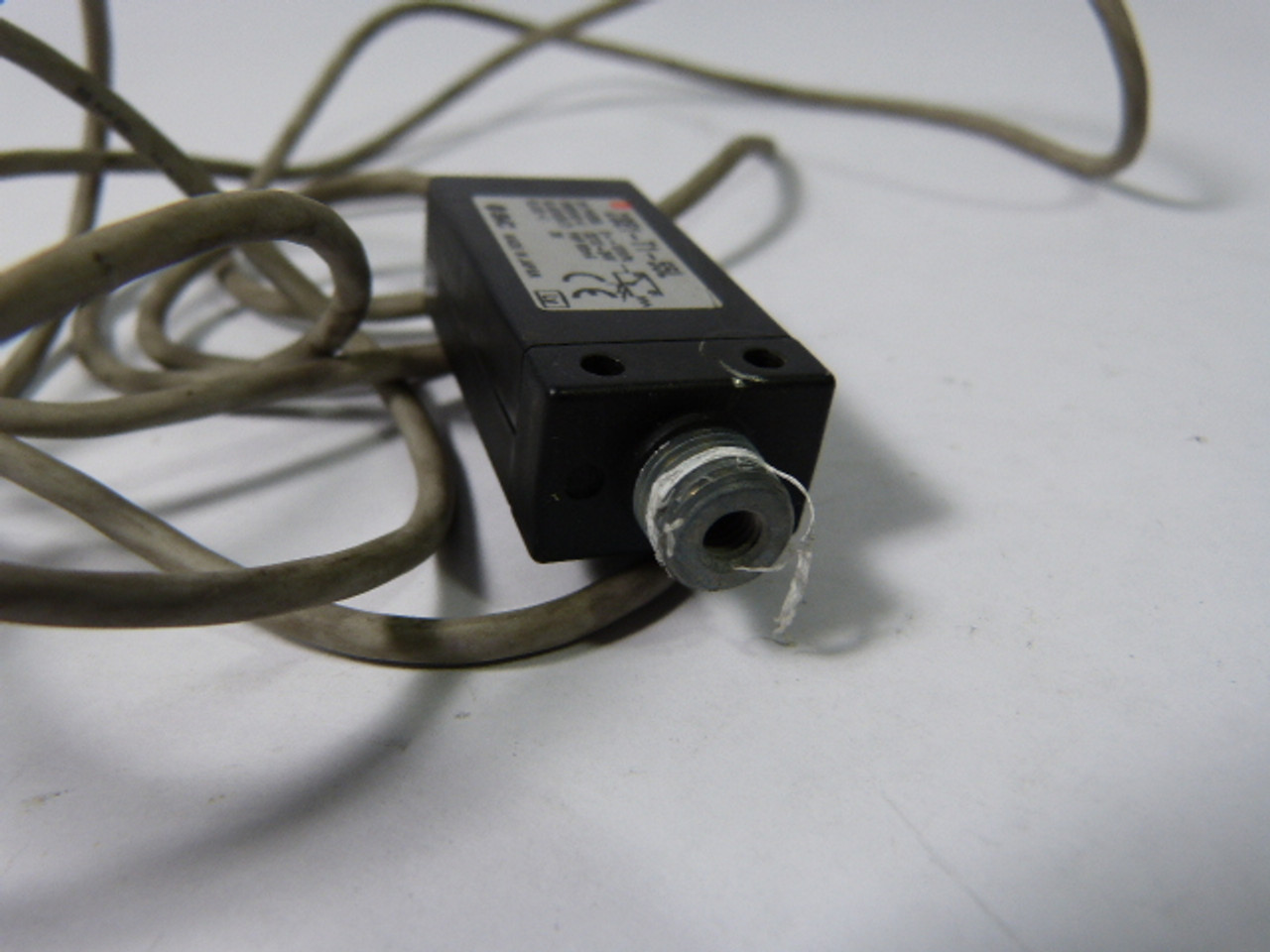 SMC ZSE1-T1-55L Vacuum Switch USED